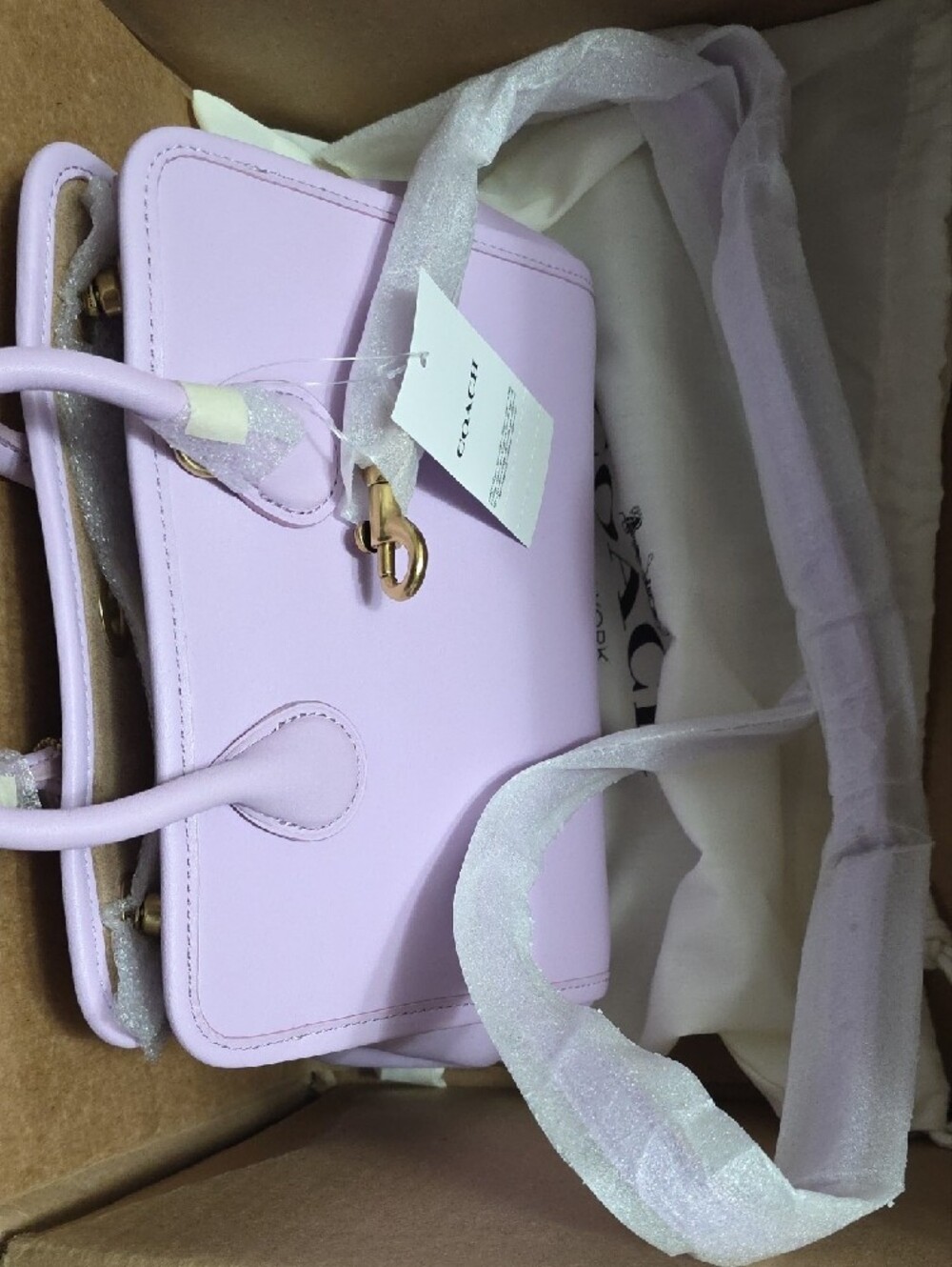 COACH RUNWAY Turnlock Tote Bag 22 - Picture 10 of 11